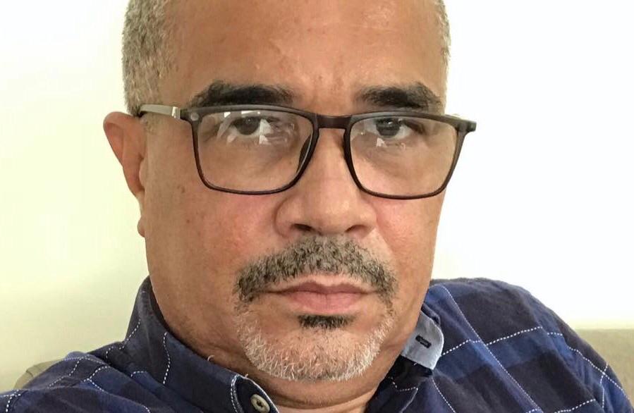 Jornalista Tião Vitor é encontrado morto dentro de casa